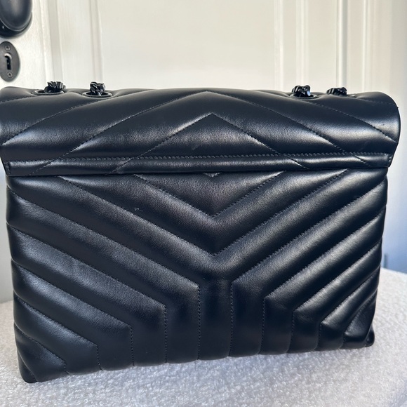 Saint Laurent Loulou Shoulder Bag Matelasse Chevron Medium - like new! - Picture 3 of 15